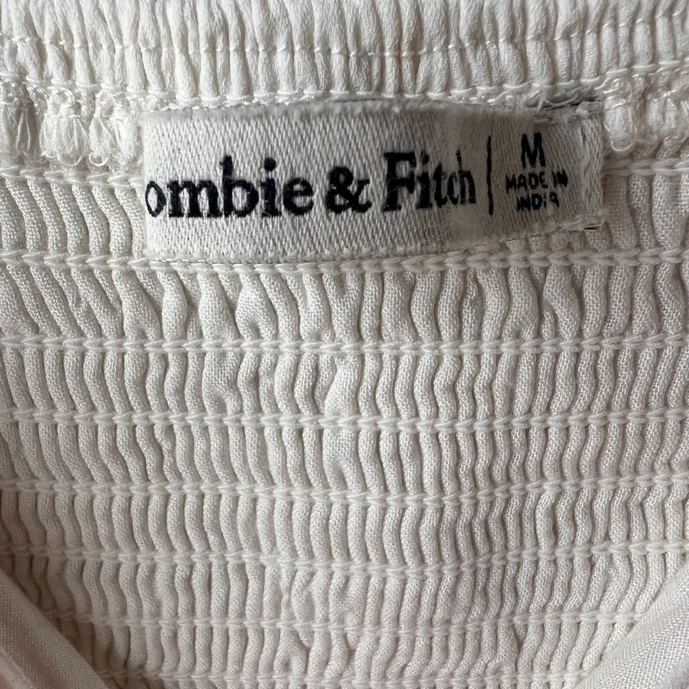 Abercrombie & Fitch Tie Strap Camisole. Women’s Size Medium. - Picture 3 of 3